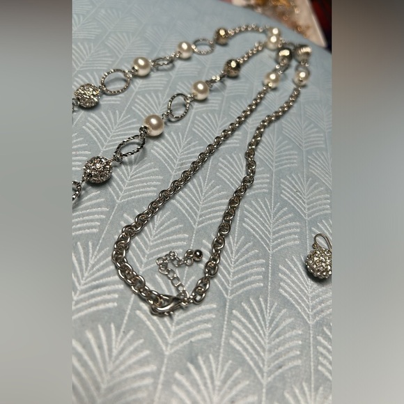 Long silver disco ball necklace and matching earrings - Picture 6 of 10